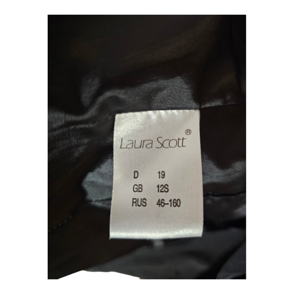Laura Scott jacket - Picture 3 of 3